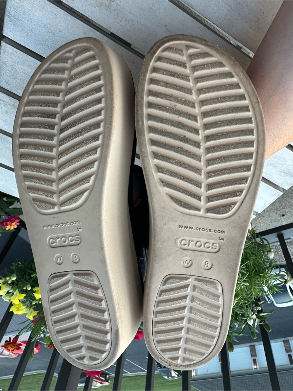 CROCS Women's Brooklyn Low Wedge Sandals - Picture 6 of 10